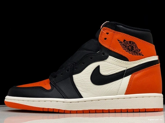Off-Louis Air AQ0818-158 AJ1 x OW 1 Jordan 0925